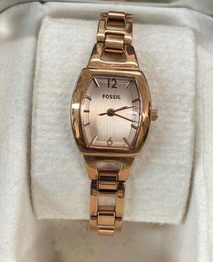 Fossil Women's Rose Gold Tone Analog Mini Stainless Steel Watch BQ1069